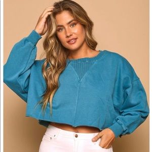 Over size crop sweatshirt